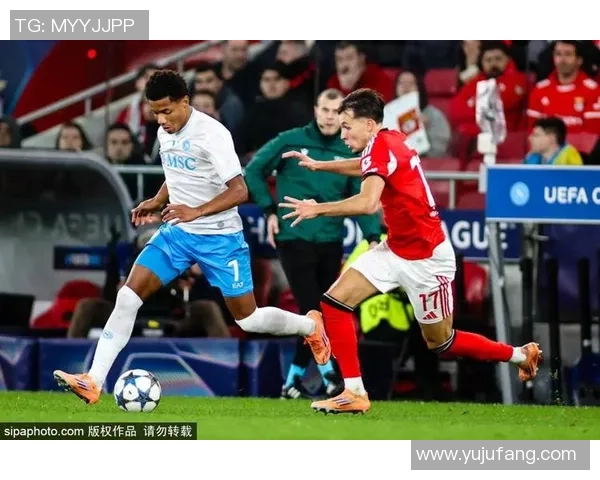 世界杯精彩对决那不勒斯绝杀波尔图全场沸腾瞬间回顾与分析