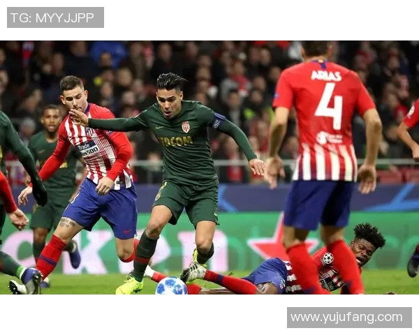 友谊赛冷门：里昂与那不勒斯战成平局引发全场热议