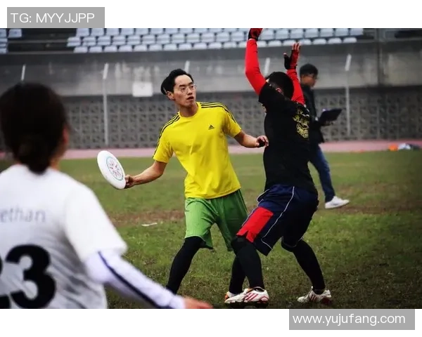 重庆飞盘队快攻战术分析与比赛表现评析