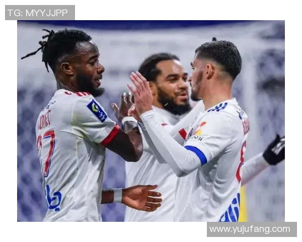 中超精彩对决里昂3-0莱比锡点球大战点燃全场激情